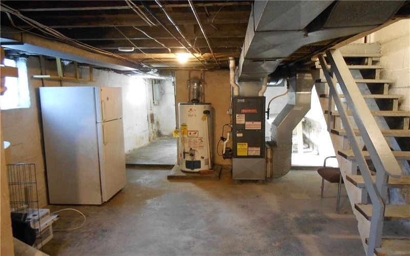 516 Oneida St, Monessen, 15062, 2 Bedrooms Bedrooms, ,1 BathroomBathrooms,Lease,For Sale,Oneida St,1691026