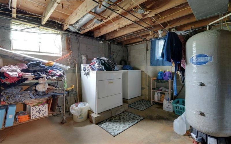 557 Toms Run, New Freeport, 15352, ,Multi-unit,For Sale,Toms Run,1691227