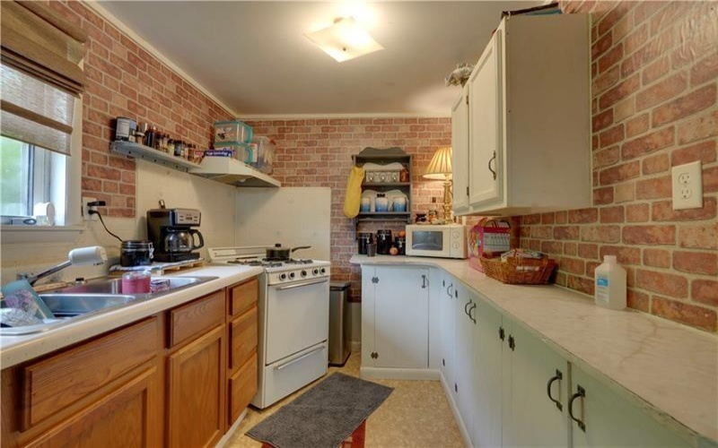 557 Toms Run, New Freeport, 15352, ,Multi-unit,For Sale,Toms Run,1691227
