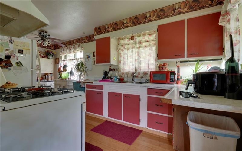 557 Toms Run, New Freeport, 15352, ,Multi-unit,For Sale,Toms Run,1691227