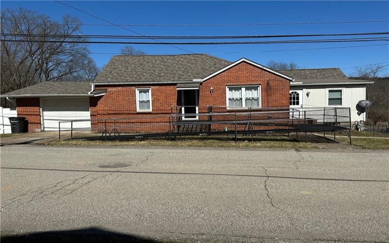 15 Indiana Avenue, Avonmore, 15618, 2 Bedrooms Bedrooms, 6 Rooms Rooms,1 BathroomBathrooms,Residential,For Sale,Indiana Avenue,1691261