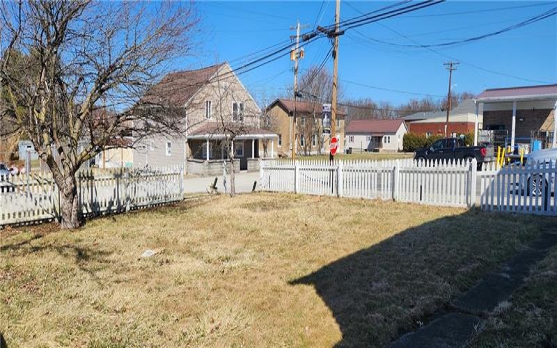 103 Greene St, Carmichaels, 15320, ,Multi-unit,For Sale,Greene St,1691353