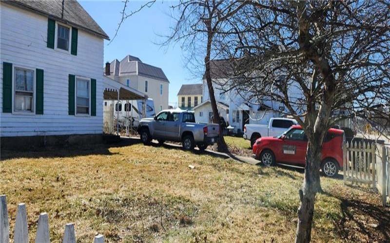 103 Greene St, Carmichaels, 15320, ,Multi-unit,For Sale,Greene St,1691353