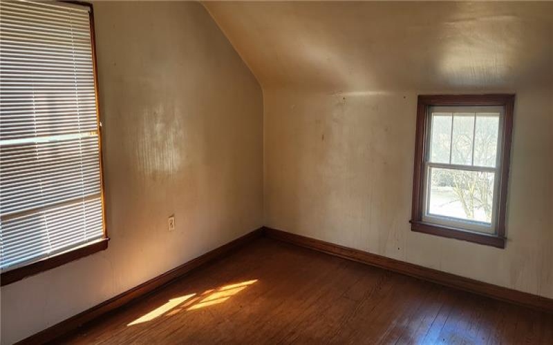 103 Greene St, Carmichaels, 15320, ,Multi-unit,For Sale,Greene St,1691353