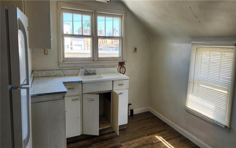 103 Greene St, Carmichaels, 15320, ,Multi-unit,For Sale,Greene St,1691353
