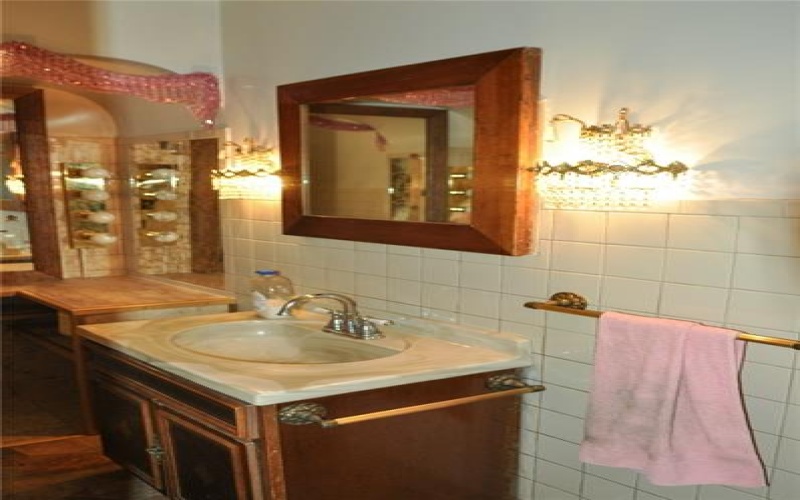 440 Center Ave., New Stanton, 15672, 3 Bedrooms Bedrooms, 10 Rooms Rooms,3 BathroomsBathrooms,Residential,For Sale,Center Ave.,1691082