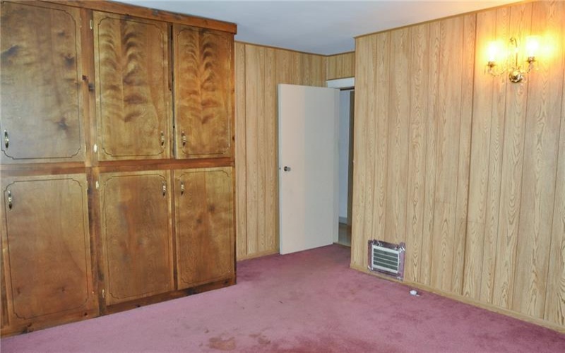 440 Center Ave., New Stanton, 15672, 3 Bedrooms Bedrooms, 10 Rooms Rooms,3 BathroomsBathrooms,Residential,For Sale,Center Ave.,1691082