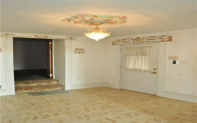 440 Center Ave., New Stanton, 15672, 3 Bedrooms Bedrooms, 10 Rooms Rooms,3 BathroomsBathrooms,Residential,For Sale,Center Ave.,1691082