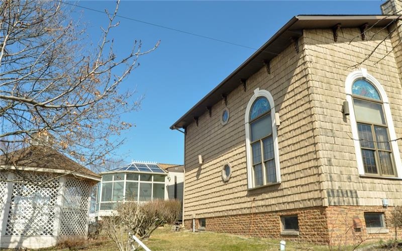 440 Center Ave., New Stanton, 15672, 3 Bedrooms Bedrooms, 10 Rooms Rooms,3 BathroomsBathrooms,Residential,For Sale,Center Ave.,1691082