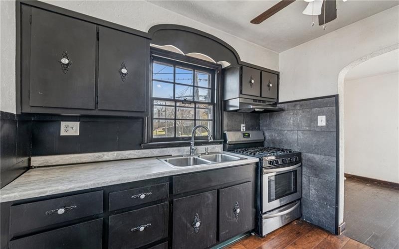 9 Frick Ave, Mount Pleasant, 15666, 3 Bedrooms Bedrooms, 6 Rooms Rooms,2.1 BathroomsBathrooms,Residential,For Sale,Frick Ave,1691319