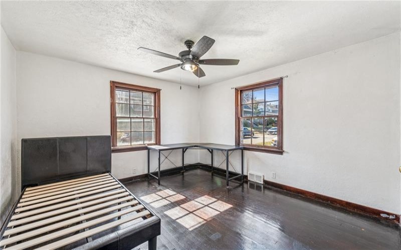 9 Frick Ave, Mount Pleasant, 15666, 3 Bedrooms Bedrooms, 6 Rooms Rooms,2.1 BathroomsBathrooms,Residential,For Sale,Frick Ave,1691319