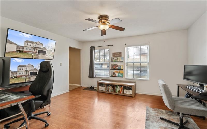 142 Stratford Ct, New Stanton, 15672, 4 Bedrooms Bedrooms, 9 Rooms Rooms,2.1 BathroomsBathrooms,Residential,For Sale,Stratford Ct,1691512