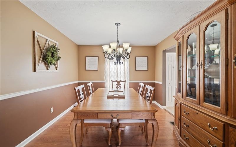 142 Stratford Ct, New Stanton, 15672, 4 Bedrooms Bedrooms, 9 Rooms Rooms,2.1 BathroomsBathrooms,Residential,For Sale,Stratford Ct,1691512