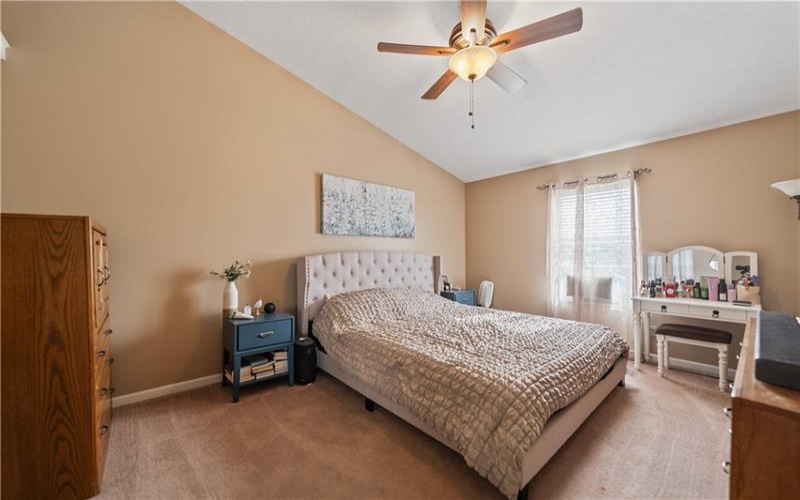 142 Stratford Ct, New Stanton, 15672, 4 Bedrooms Bedrooms, 9 Rooms Rooms,2.1 BathroomsBathrooms,Residential,For Sale,Stratford Ct,1691512