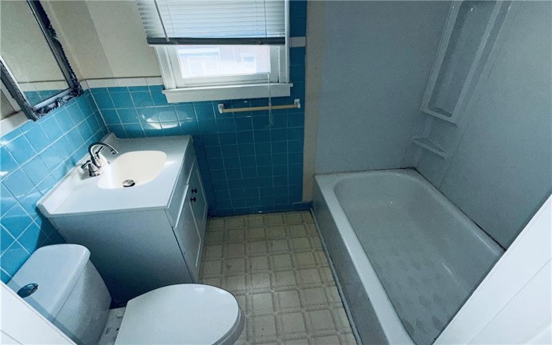 708 High Street, waynesburg, 15370, 1 Bedroom Bedrooms, ,1 BathroomBathrooms,Lease,For Sale,High Street,1691543