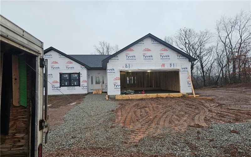 810 Tenth St, YOUNGWOOD, 15697, 2 Bedrooms Bedrooms, ,3 BathroomsBathrooms,Residential,For Sale,Tenth St,1691553