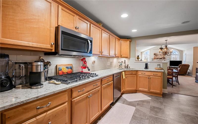 5003 Whispering Pines, 15668, 15668, 2 Bedrooms Bedrooms, 10 Rooms Rooms,2.1 BathroomsBathrooms,Residential,For Sale,Whispering Pines,1691334