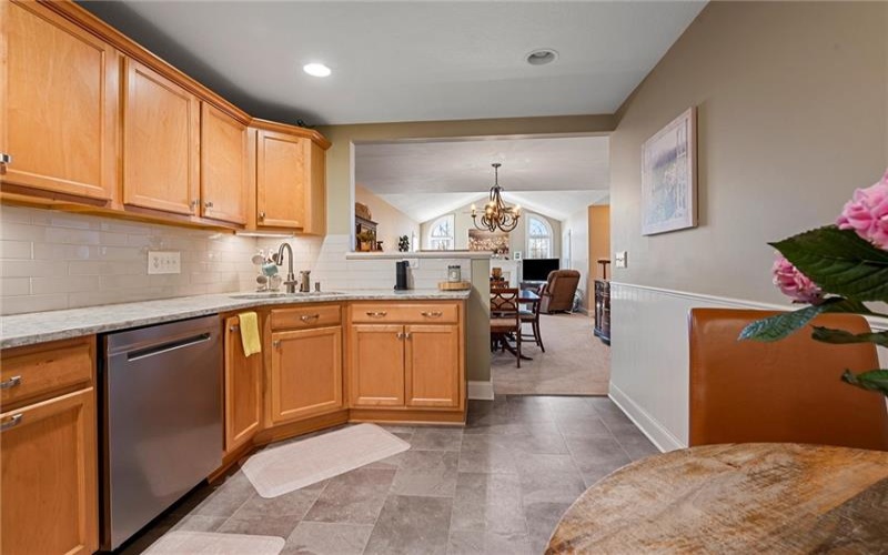 5003 Whispering Pines, 15668, 15668, 2 Bedrooms Bedrooms, 10 Rooms Rooms,2.1 BathroomsBathrooms,Residential,For Sale,Whispering Pines,1691334