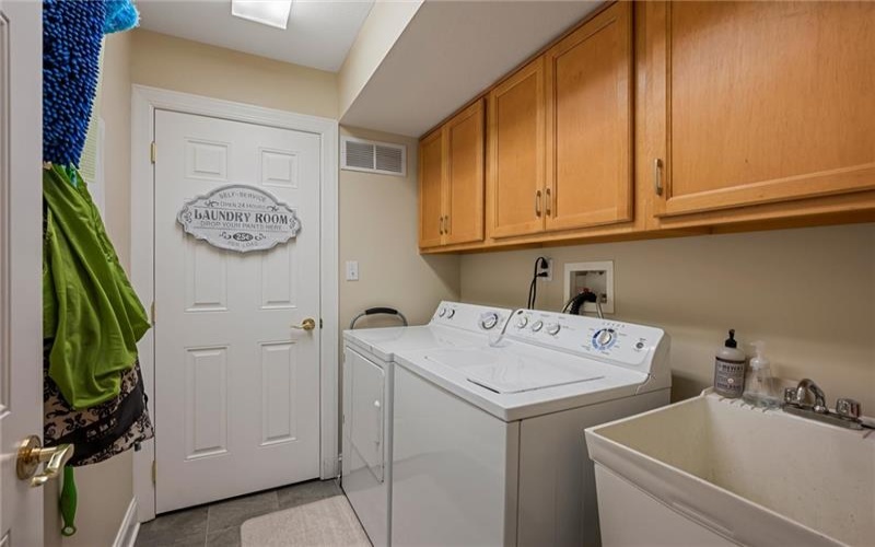 5003 Whispering Pines, 15668, 15668, 2 Bedrooms Bedrooms, 10 Rooms Rooms,2.1 BathroomsBathrooms,Residential,For Sale,Whispering Pines,1691334