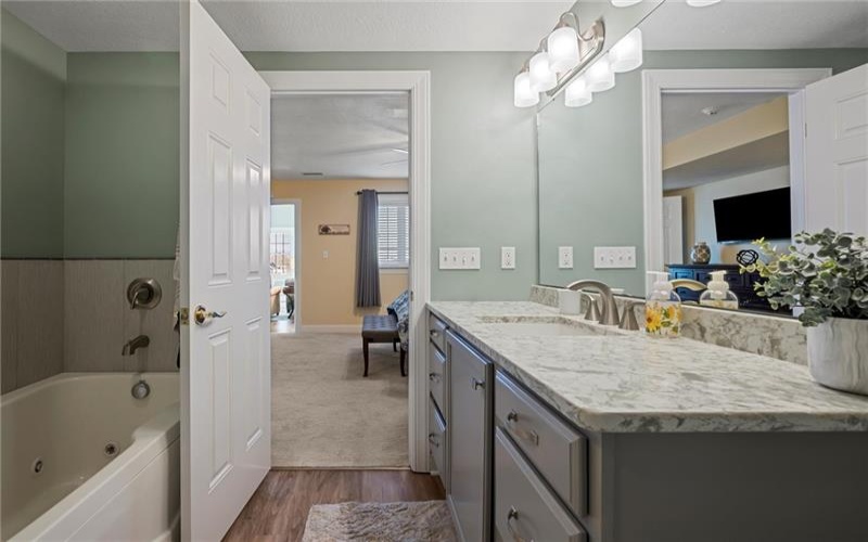 5003 Whispering Pines, 15668, 15668, 2 Bedrooms Bedrooms, 10 Rooms Rooms,2.1 BathroomsBathrooms,Residential,For Sale,Whispering Pines,1691334