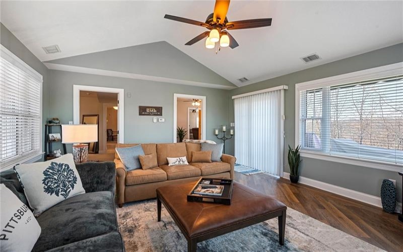 5003 Whispering Pines, 15668, 15668, 2 Bedrooms Bedrooms, 10 Rooms Rooms,2.1 BathroomsBathrooms,Residential,For Sale,Whispering Pines,1691334