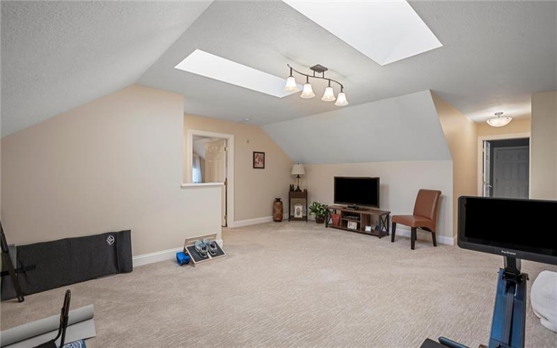 5003 Whispering Pines, 15668, 15668, 2 Bedrooms Bedrooms, 10 Rooms Rooms,2.1 BathroomsBathrooms,Residential,For Sale,Whispering Pines,1691334