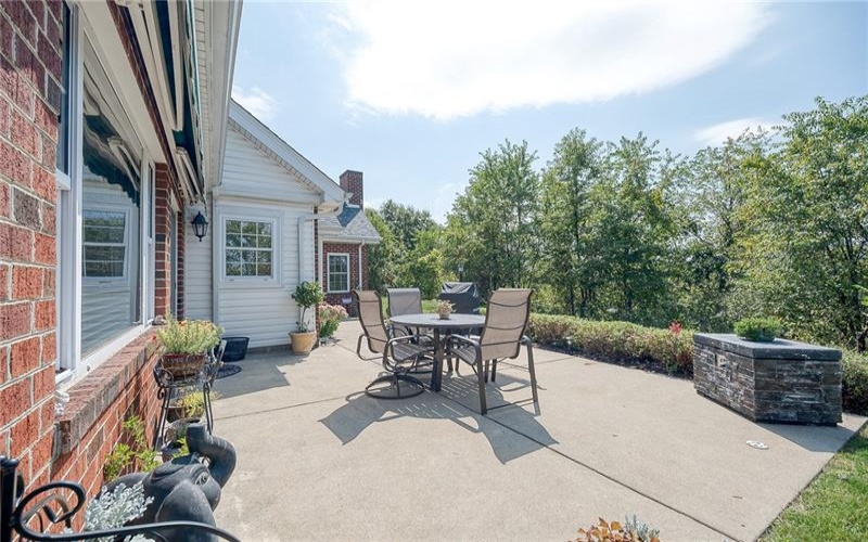 5003 Whispering Pines, 15668, 15668, 2 Bedrooms Bedrooms, 10 Rooms Rooms,2.1 BathroomsBathrooms,Residential,For Sale,Whispering Pines,1691334
