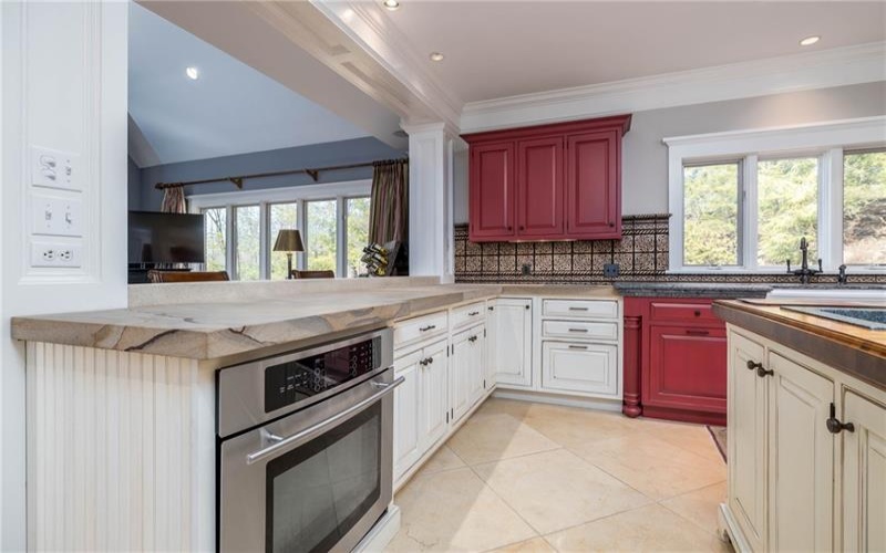 29 Virginia Ln, Canonsburg, 15317, 4 Bedrooms Bedrooms, 14 Rooms Rooms,3.2 BathroomsBathrooms,Residential,For Sale,Virginia Ln,1691639