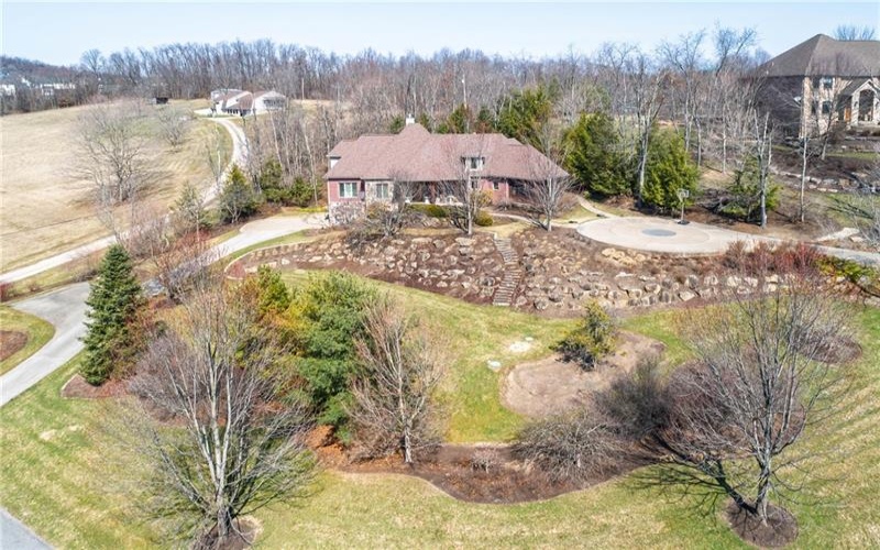 29 Virginia Ln, Canonsburg, 15317, 4 Bedrooms Bedrooms, 14 Rooms Rooms,3.2 BathroomsBathrooms,Residential,For Sale,Virginia Ln,1691639