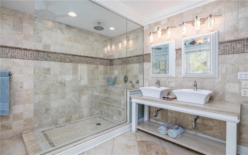29 Virginia Ln, Canonsburg, 15317, 4 Bedrooms Bedrooms, 14 Rooms Rooms,3.2 BathroomsBathrooms,Residential,For Sale,Virginia Ln,1691639