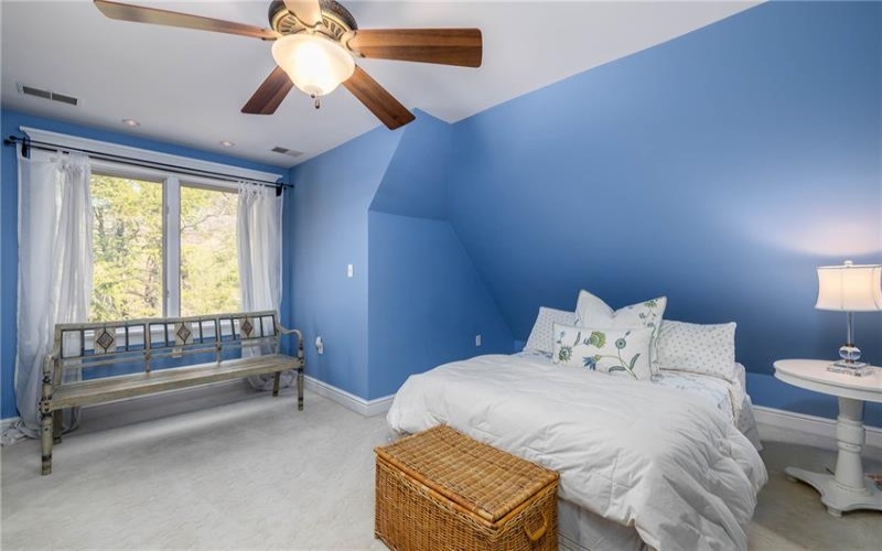 29 Virginia Ln, Canonsburg, 15317, 4 Bedrooms Bedrooms, 14 Rooms Rooms,3.2 BathroomsBathrooms,Residential,For Sale,Virginia Ln,1691639