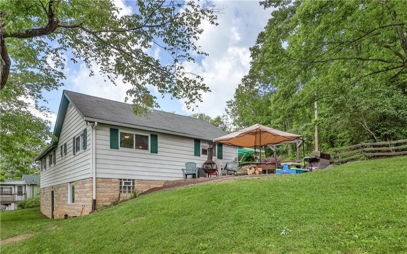 5244 Greensburg Rd, Apollo, 15613, ,Commercial-industrial-business,For Sale,Greensburg Rd,1691764