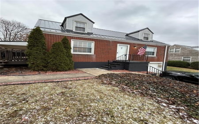 8 Washington Drive, Monessen, 15062, 3 Bedrooms Bedrooms, ,1.1 BathroomsBathrooms,Residential,For Sale,Washington Drive,1674896