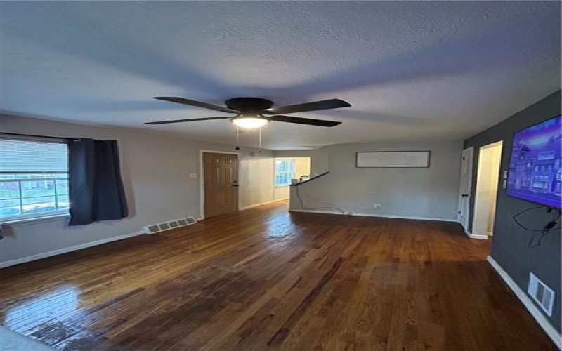 8 Washington Drive, Monessen, 15062, 3 Bedrooms Bedrooms, ,1.1 BathroomsBathrooms,Residential,For Sale,Washington Drive,1674896