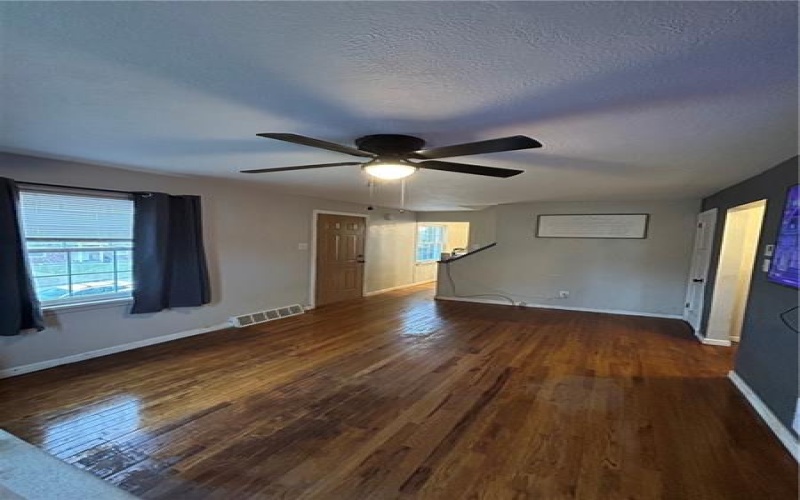 8 Washington Drive, Monessen, 15062, 3 Bedrooms Bedrooms, ,1.1 BathroomsBathrooms,Residential,For Sale,Washington Drive,1674896