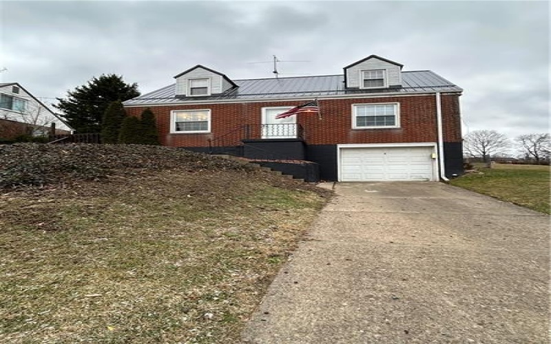 8 Washington Drive, Monessen, 15062, 3 Bedrooms Bedrooms, ,1.1 BathroomsBathrooms,Residential,For Sale,Washington Drive,1674896
