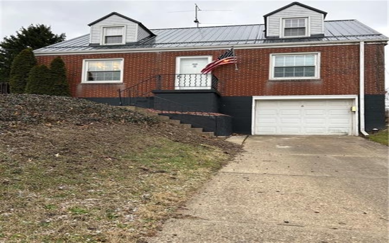 8 Washington Drive, Monessen, 15062, 3 Bedrooms Bedrooms, ,1.1 BathroomsBathrooms,Residential,For Sale,Washington Drive,1674896