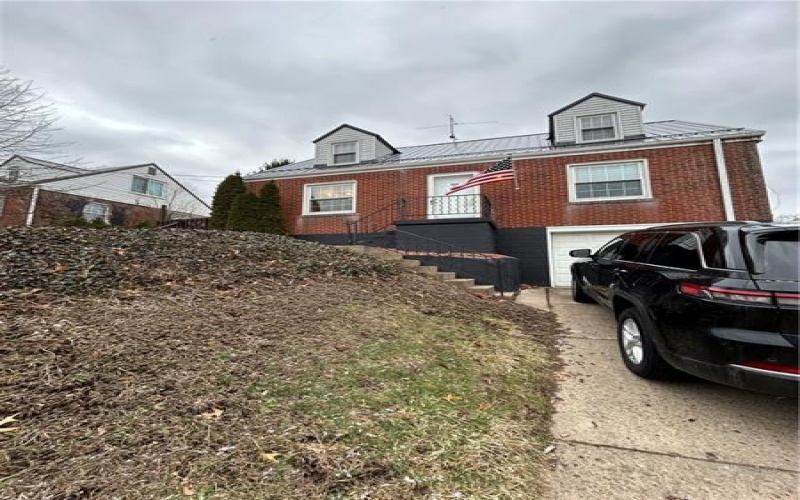8 Washington Drive, Monessen, 15062, 3 Bedrooms Bedrooms, ,1.1 BathroomsBathrooms,Residential,For Sale,Washington Drive,1674896