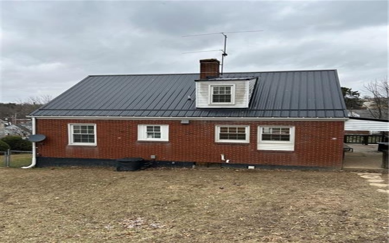 8 Washington Drive, Monessen, 15062, 3 Bedrooms Bedrooms, ,1.1 BathroomsBathrooms,Residential,For Sale,Washington Drive,1674896