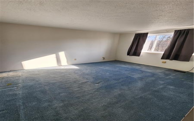 205 White Oak St, Delmont, 15626, 4 Bedrooms Bedrooms, 8 Rooms Rooms,2 BathroomsBathrooms,Residential,For Sale,White Oak St,1691744