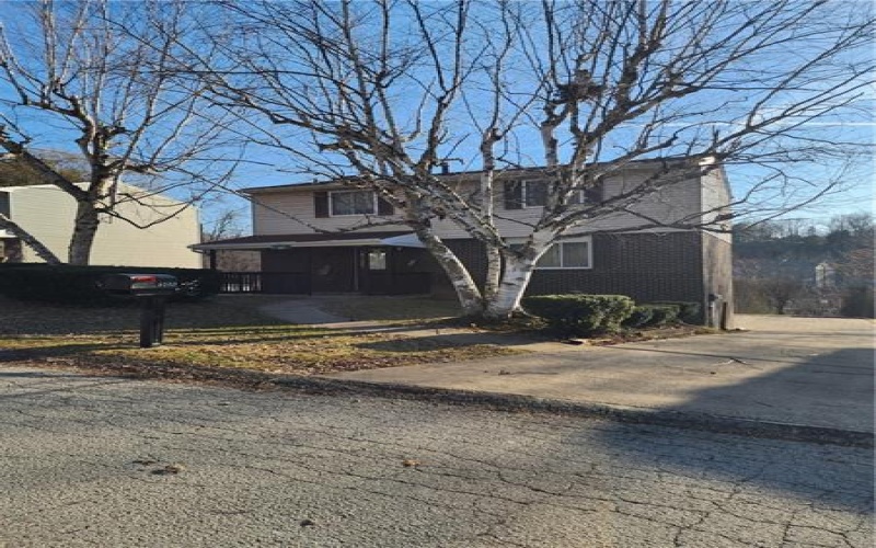 205 White Oak St, Delmont, 15626, 4 Bedrooms Bedrooms, 8 Rooms Rooms,2 BathroomsBathrooms,Residential,For Sale,White Oak St,1691744