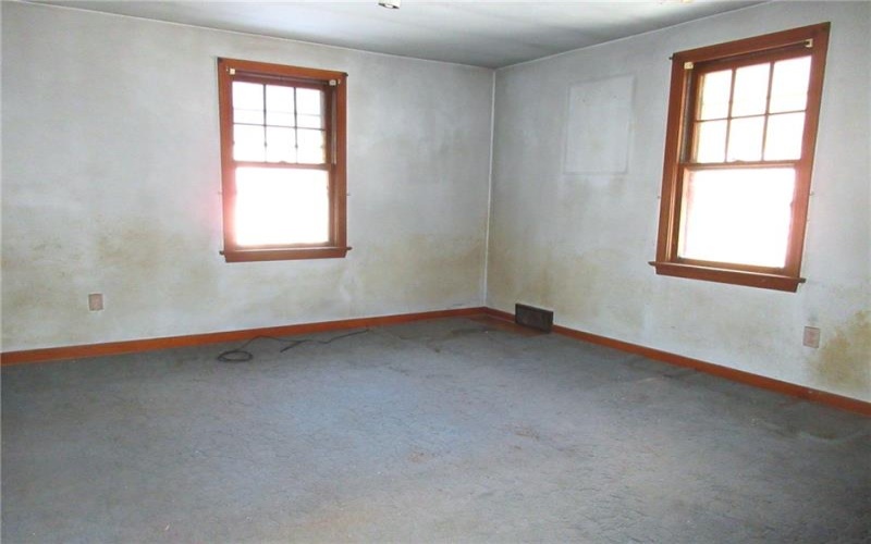 6010 Saltsburg Rd, Murrysville, 15668, 2 Bedrooms Bedrooms, 5 Rooms Rooms,1 BathroomBathrooms,Residential,For Sale,Saltsburg Rd,1691807
