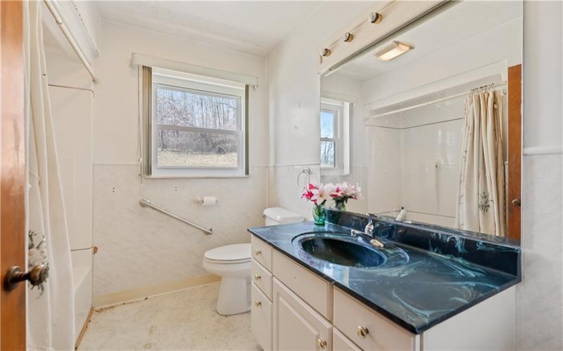 884 LINDEN ROAD, Eighty Four, 15330, 2 Bedrooms Bedrooms, 6 Rooms Rooms,1.1 BathroomsBathrooms,Residential,For Sale,LINDEN ROAD,1691448