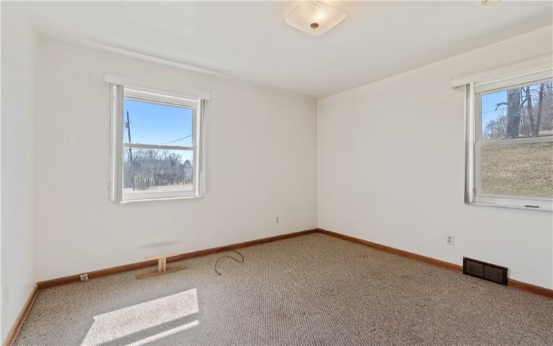 884 LINDEN ROAD, Eighty Four, 15330, 2 Bedrooms Bedrooms, 6 Rooms Rooms,1.1 BathroomsBathrooms,Residential,For Sale,LINDEN ROAD,1691448