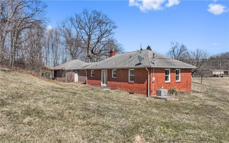 884 LINDEN ROAD, Eighty Four, 15330, 2 Bedrooms Bedrooms, 6 Rooms Rooms,1.1 BathroomsBathrooms,Residential,For Sale,LINDEN ROAD,1691448