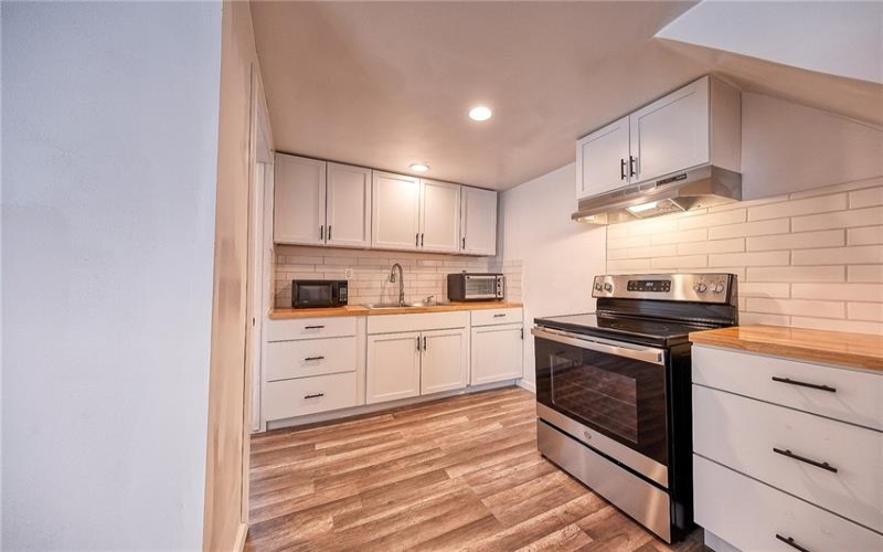 206 Chestnut St, Derry, 15627, ,Multi-unit,For Sale,Chestnut St,1691778