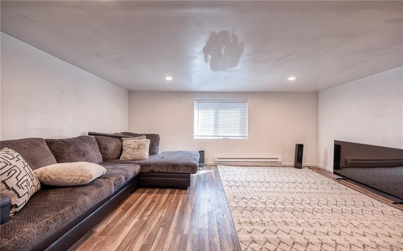 206 Chestnut St, Derry, 15627, ,Multi-unit,For Sale,Chestnut St,1691778