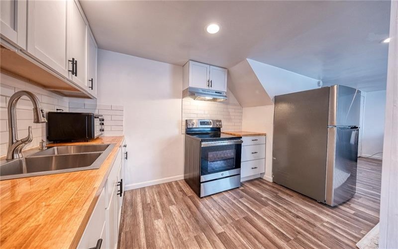 206 Chestnut St, Derry, 15627, ,Multi-unit,For Sale,Chestnut St,1691778