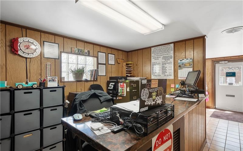 306 Maple Creek, Charleroi, 15022, ,Commercial-industrial-business,For Sale,Maple Creek,1691836