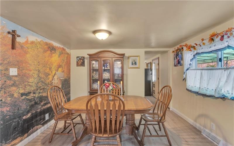 474 Exton Lake Rd, Apollo, 15613, 3 Bedrooms Bedrooms, 9 Rooms Rooms,1.1 BathroomsBathrooms,Residential,For Sale,Exton Lake Rd,1691201
